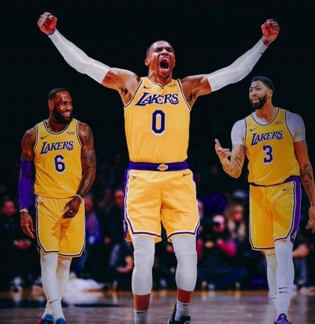 再用脚底拨 再用脚底拨